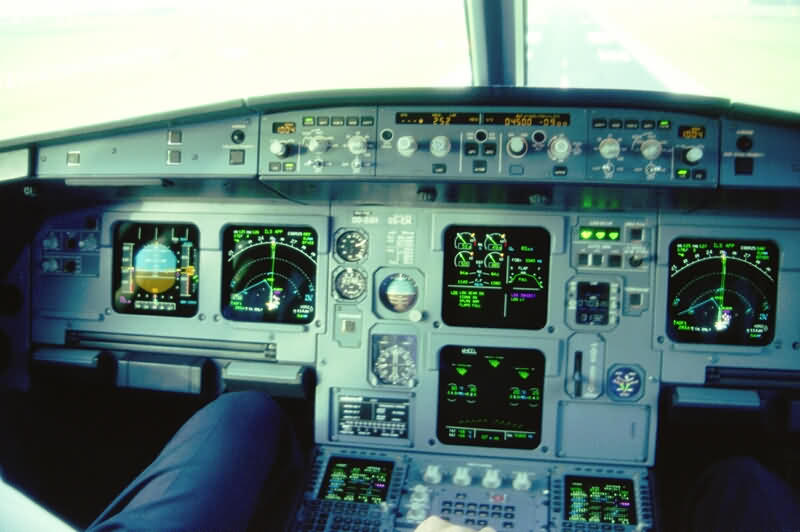 A319 Cockpit